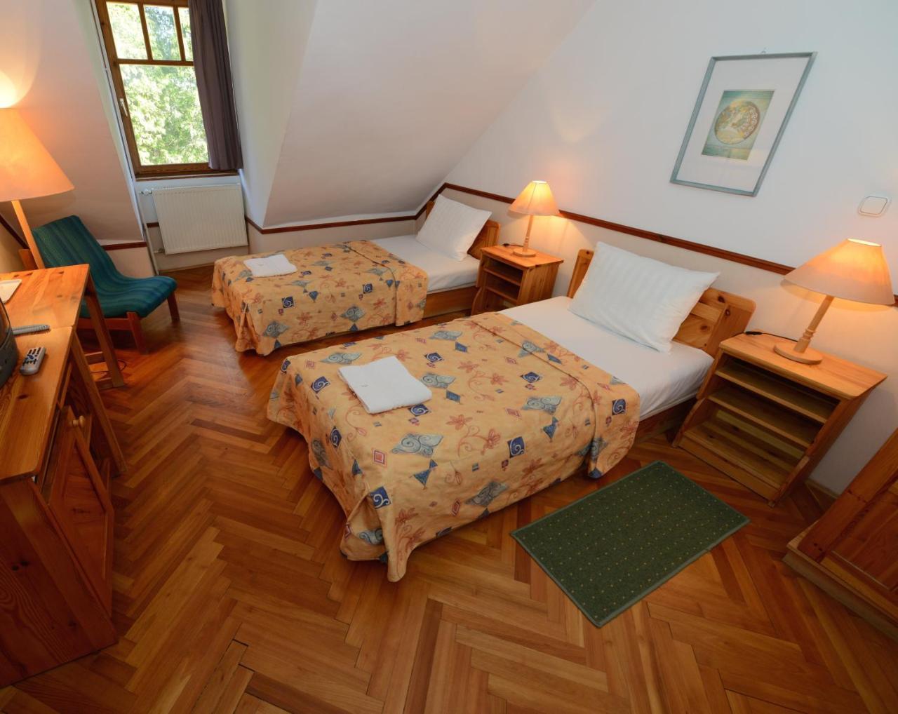 Bakony Hotel Bakonybél Zewnętrze zdjęcie