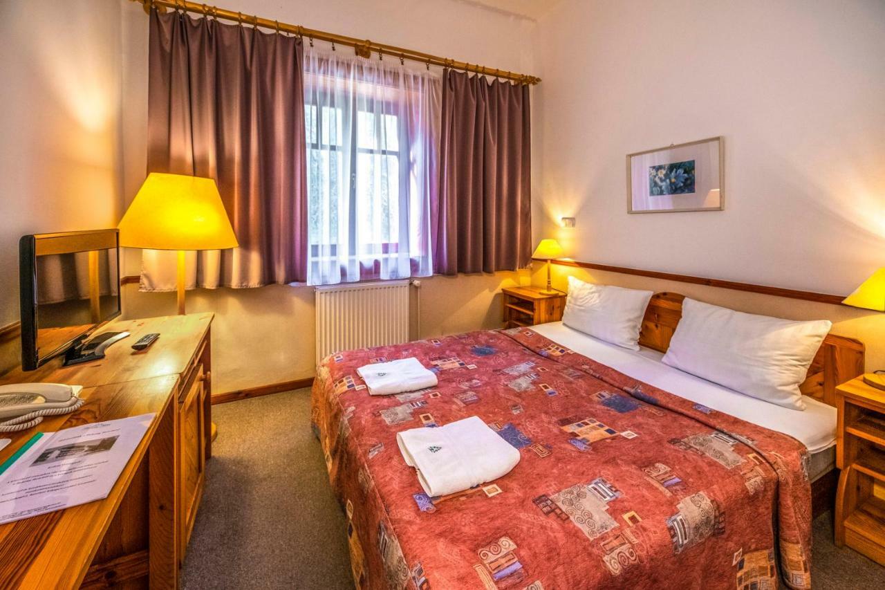 Bakony Hotel Bakonybél Zewnętrze zdjęcie